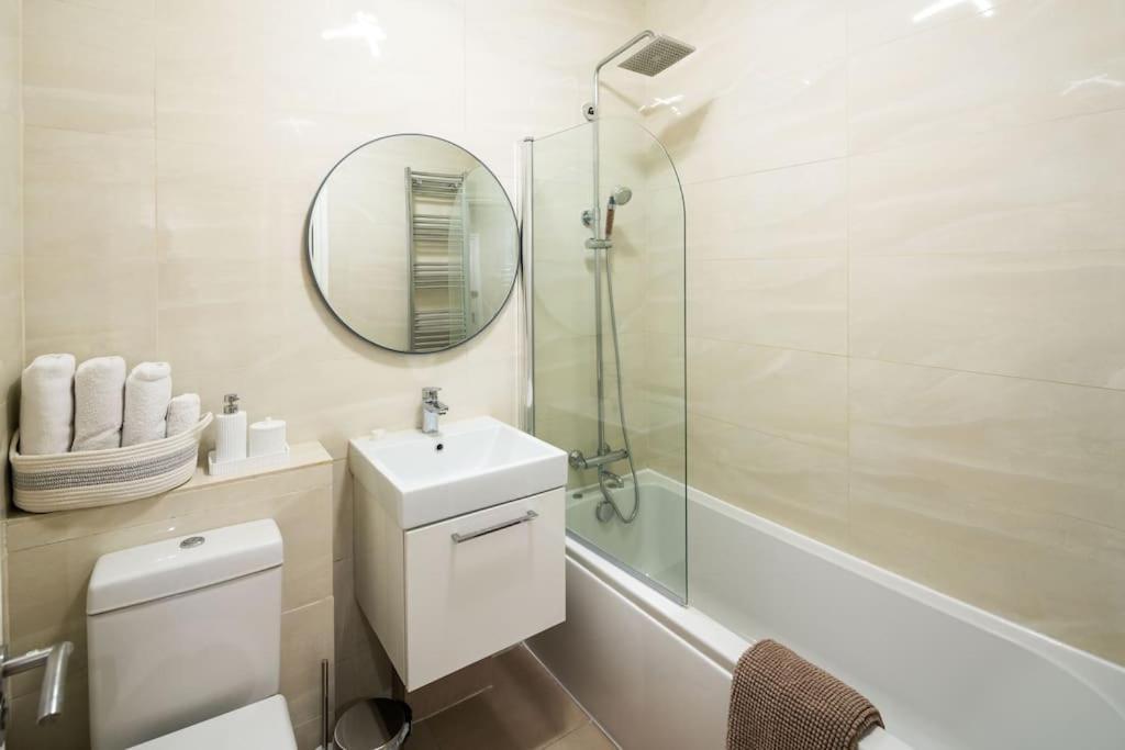 Superb Flat In South Kensington London