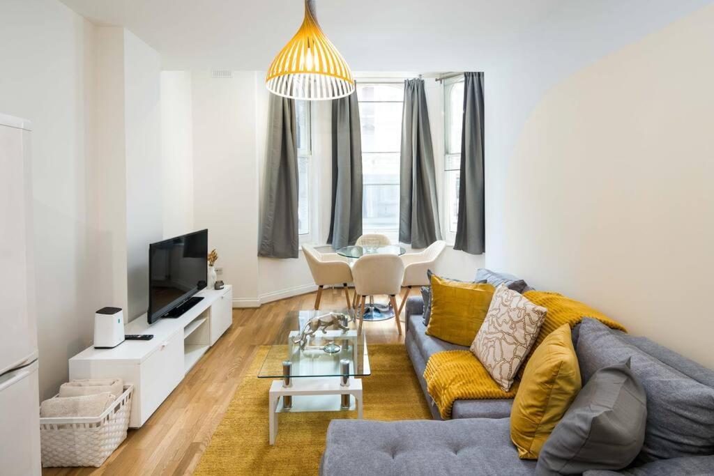 Superb Flat In South Kensington London